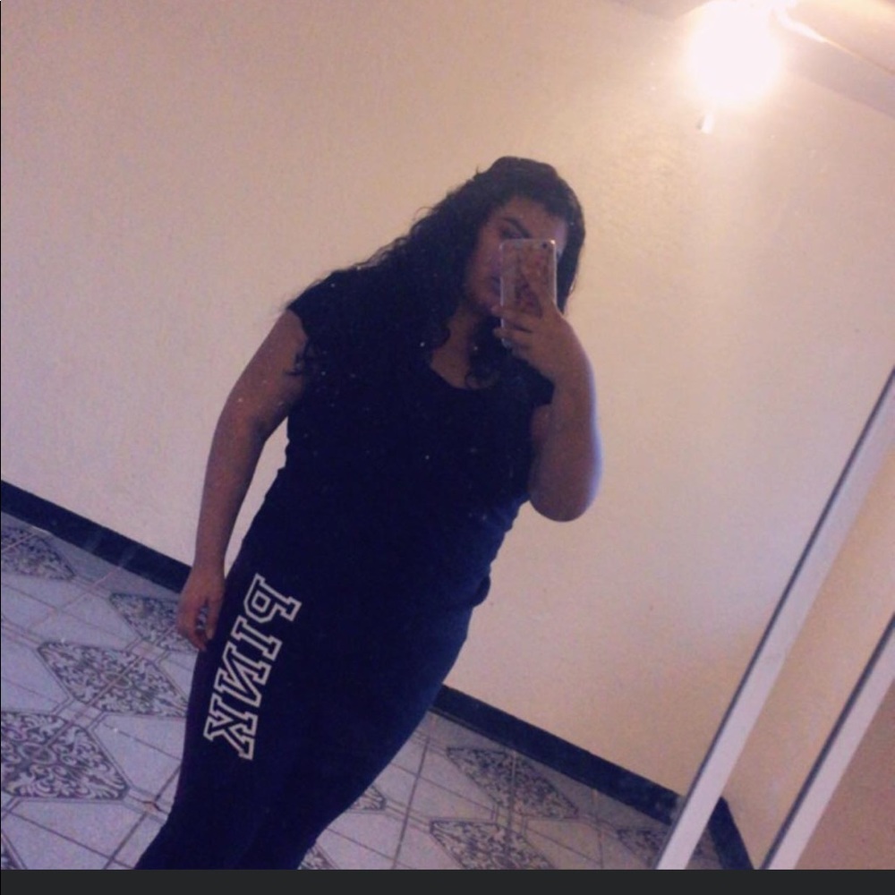 Meet your Posher, Anai